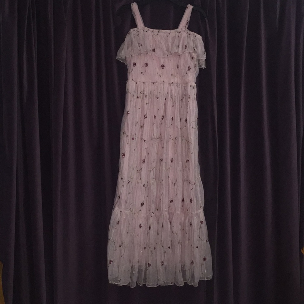 Girls, cold-shoulder lacy dress